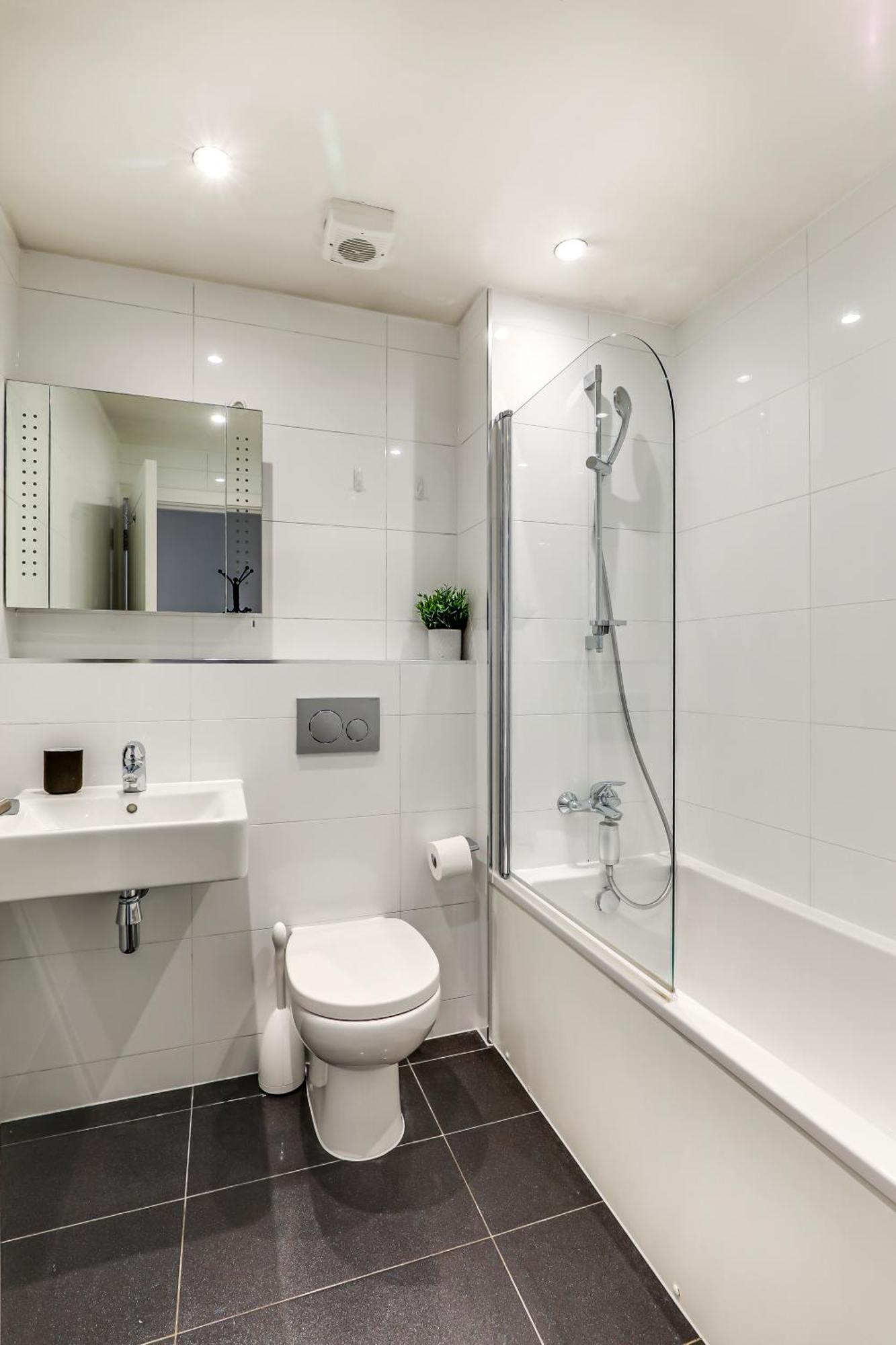 Exceptionally Spacious Central Canterbury Home Eksteriør billede